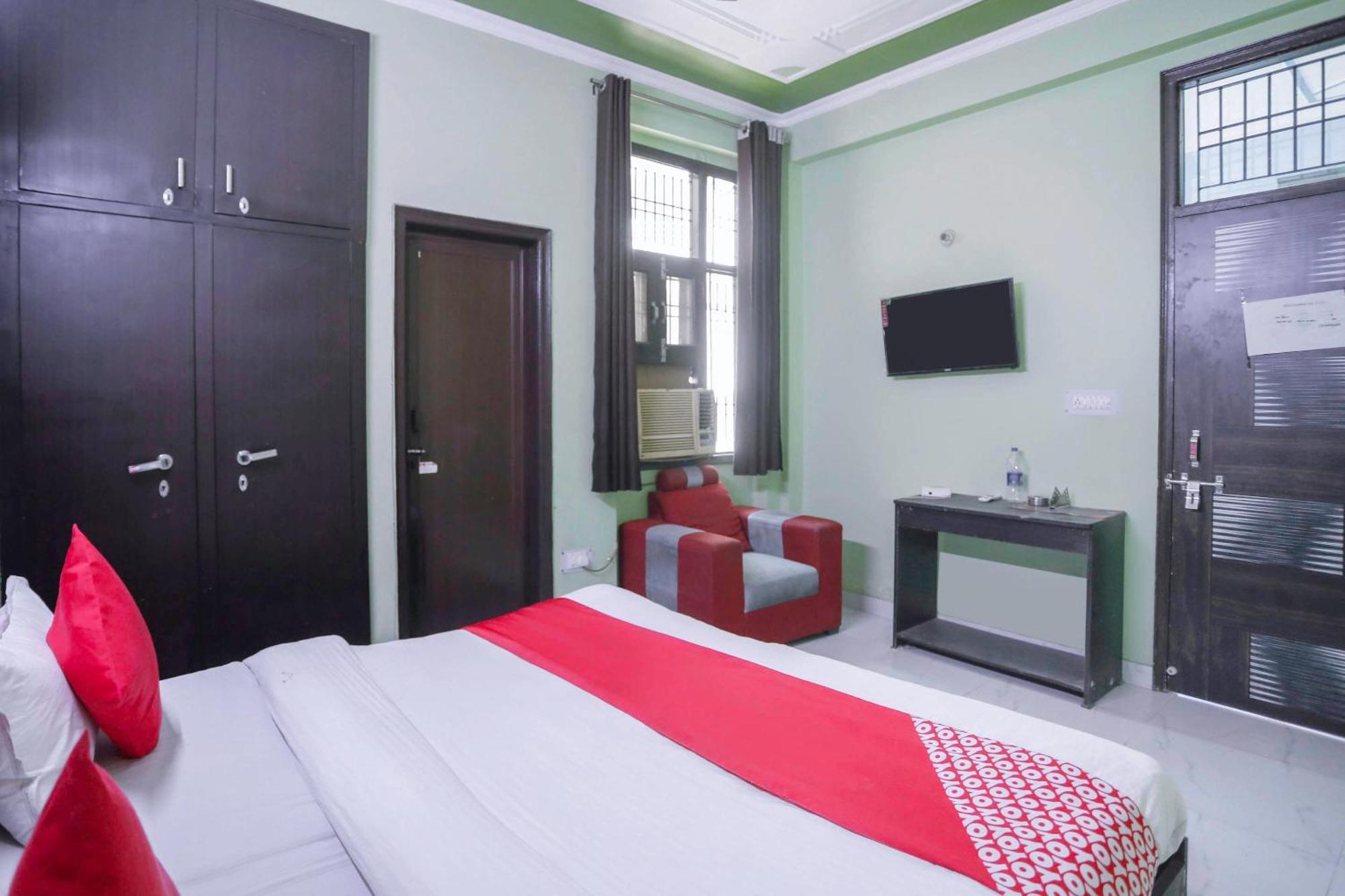 OYO 28604 Akki Residency Hotel Indirapuram Buitenkant foto