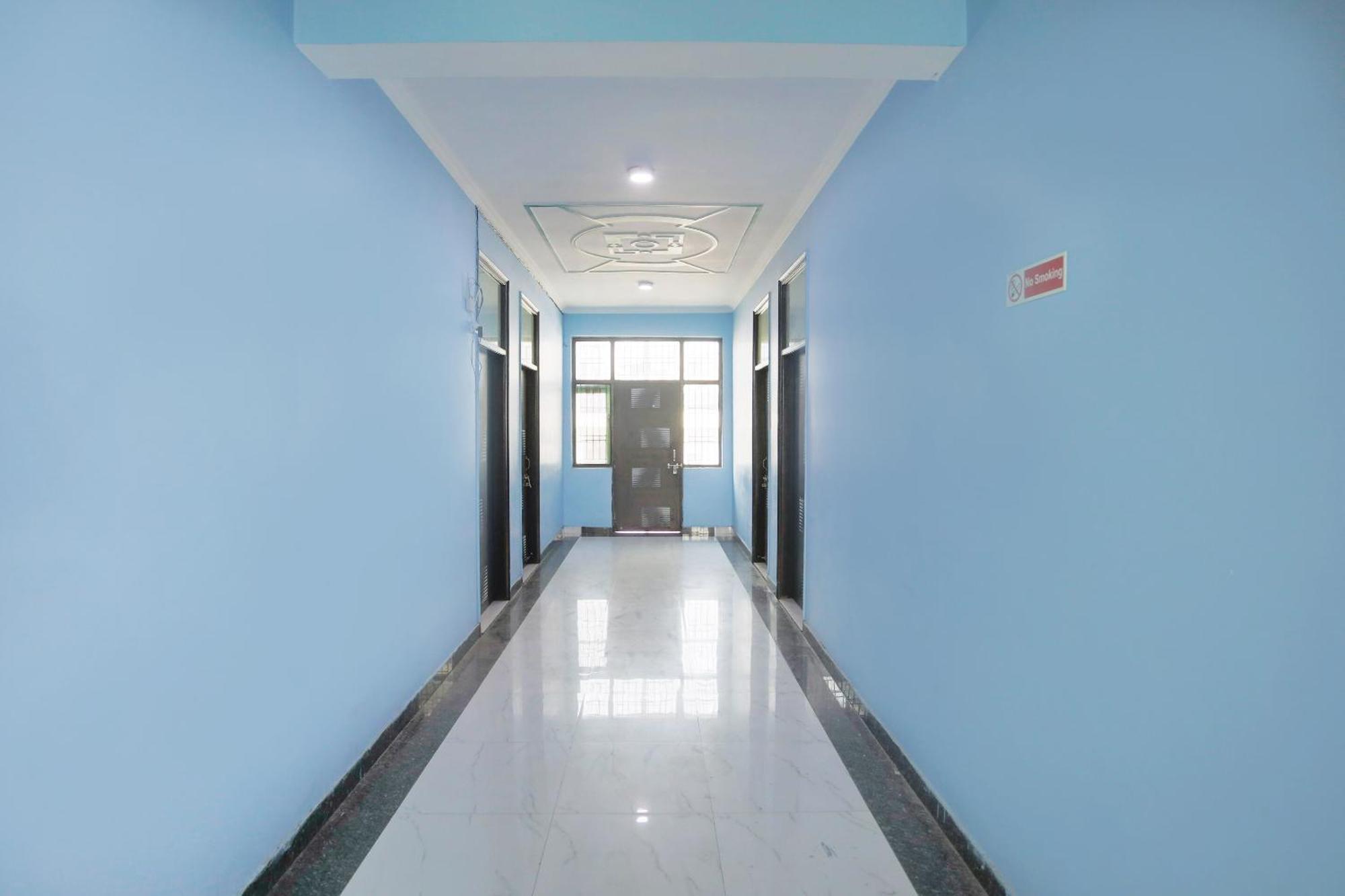 OYO 28604 Akki Residency Hotel Indirapuram Buitenkant foto