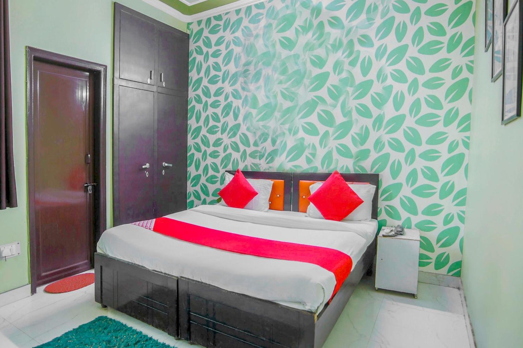 OYO 28604 Akki Residency Hotel Indirapuram Buitenkant foto